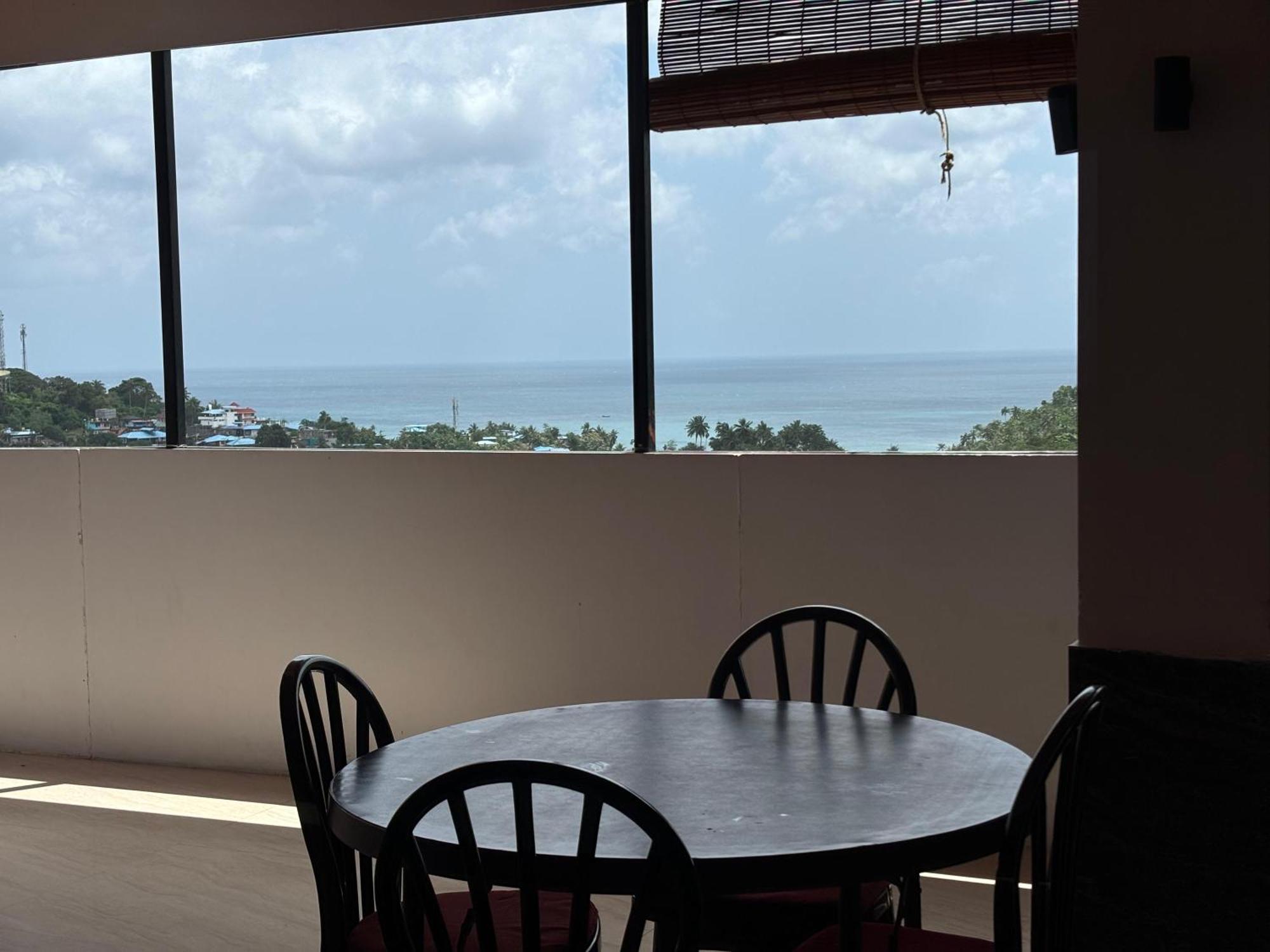 The Tamarind Tree Hotel & Restaurant Shadipur Eksteriør bilde